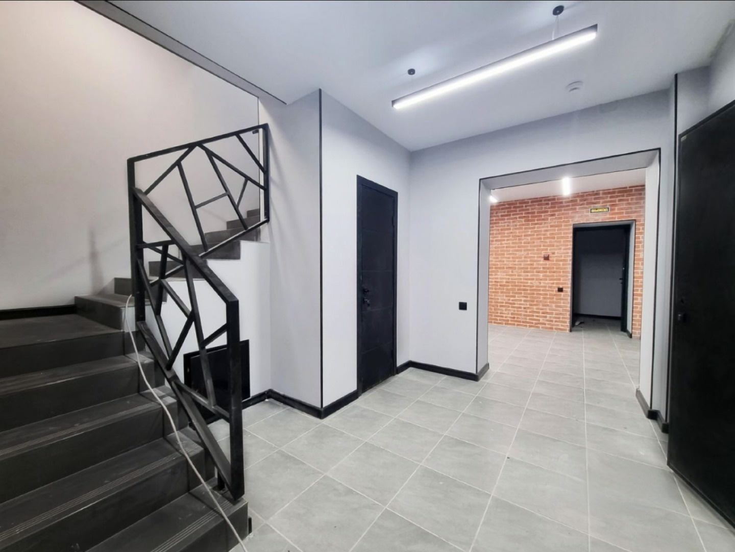 Двухуровневый лофт 354 кв.м
- отдельный вход
- свежий ремонт в loft стиле
- высота потолков от 2,8 до 4,5м
- в близости станции метро: менделеевская и новослободская.
возможно разное использование: кафе, ресторан, лаундж, клиника, офис, фотостудия, представительство, услуги, коворкинг, салон красоты