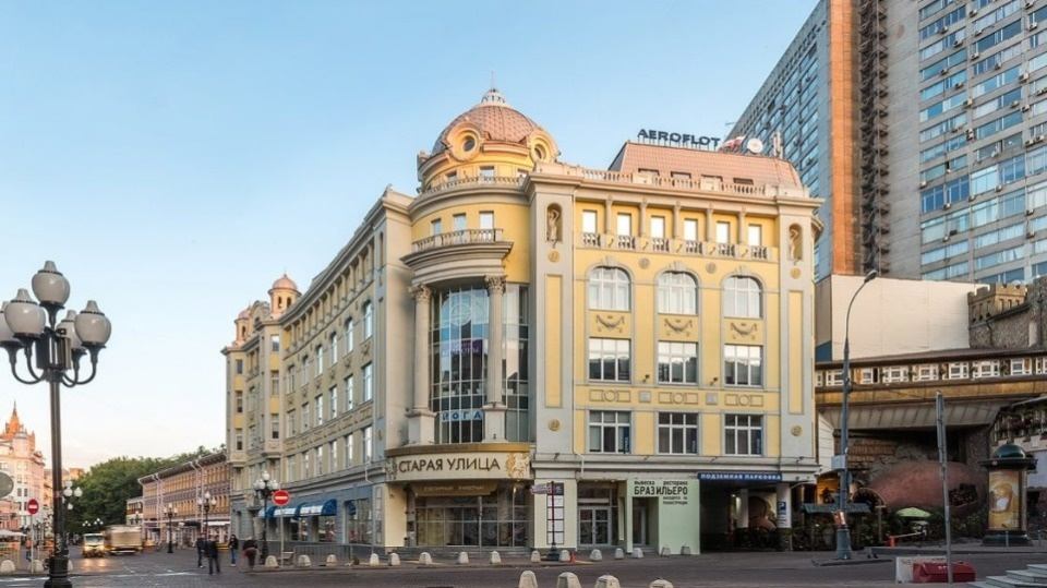 Предлагаем в аренду офис 1 190 кв.м.  в БЦ класса А Мидланд Плаза. 

Помещение смешанной планировки
Высокие потолки, большие окна.  

Удачное расположение здания в 5 минутах от метро Арбатская.

Двухтрубная система кондиционирования
Спринклерная система пожаротушения
Система приточной и вытяжной в