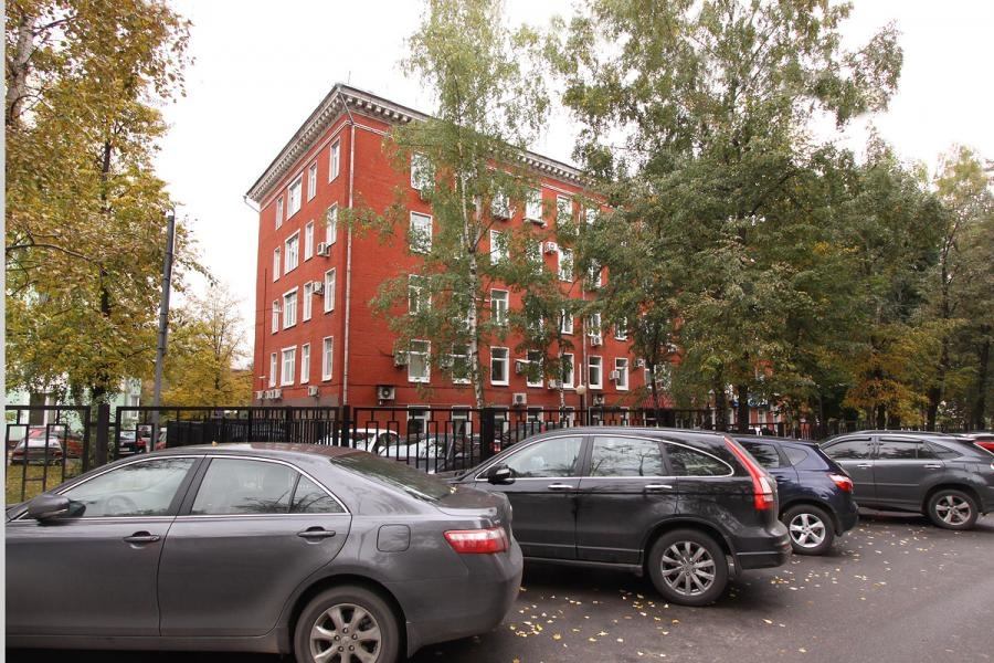 Офис площадью 529 кв.м. на 2 этаже БЦ «Кржижановского 15 к7» в 10 минутах от метро. Помещение имеет   отдельный вход, сделан  качественный ремонт, установлены кондиционеры, охрана, видеонаблюдение. Парковка стихийная.

