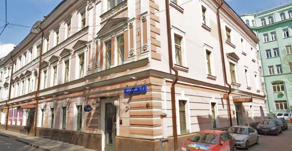 Предлагаем в аренду офисное помещение.

Роскошный офис от известной дизайн студии. 
Потолки 3.8 метров, 
Система климат -контроля с приточно-вытяжной вентиляцией. 
Есть лифт.
Арендная плата 700 000 руб. в месяц

 коммунальные расходы.
Дополнительно оплачиваются коммунальные расходы.

ИФНС 1. 