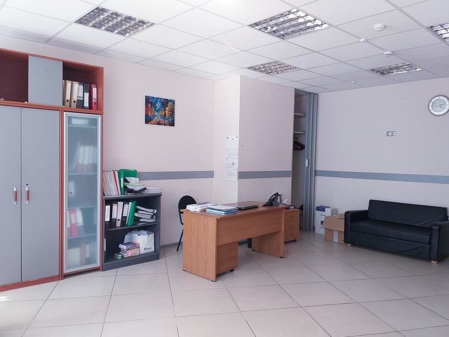 Предлагаем в аренду офисный блок  378,6 кв.м
Расположение: 9 минут пешком от м.Белорусская / Новослободская / Менделеевская
Удобные транспортные развязки,  транспортный доступ в центр и ТТК.
4 сан узла, душевая кабина, кухня, переговорные, серверная.
Помещения расположены на 3-м этаже офисного здани