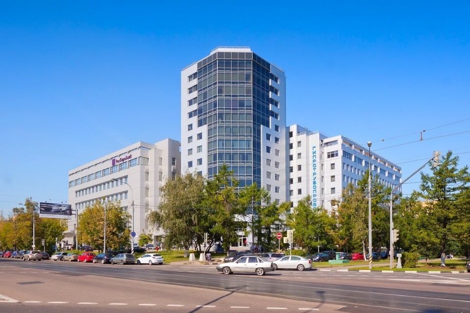 Предлагаем в аренду офисный блок 2000 кв. метров в Бизнес-Центре класса А Вавилофф Тауэр. 
- Готово к въезду 
- Планировка кабинетная 
- Приточно-вытяжная вентиляция 
- Кондиционирование: центральное 
- От метро Площадь Гагарина 15 минут пешком.  
Офисные помещения расположены на нескольких эт