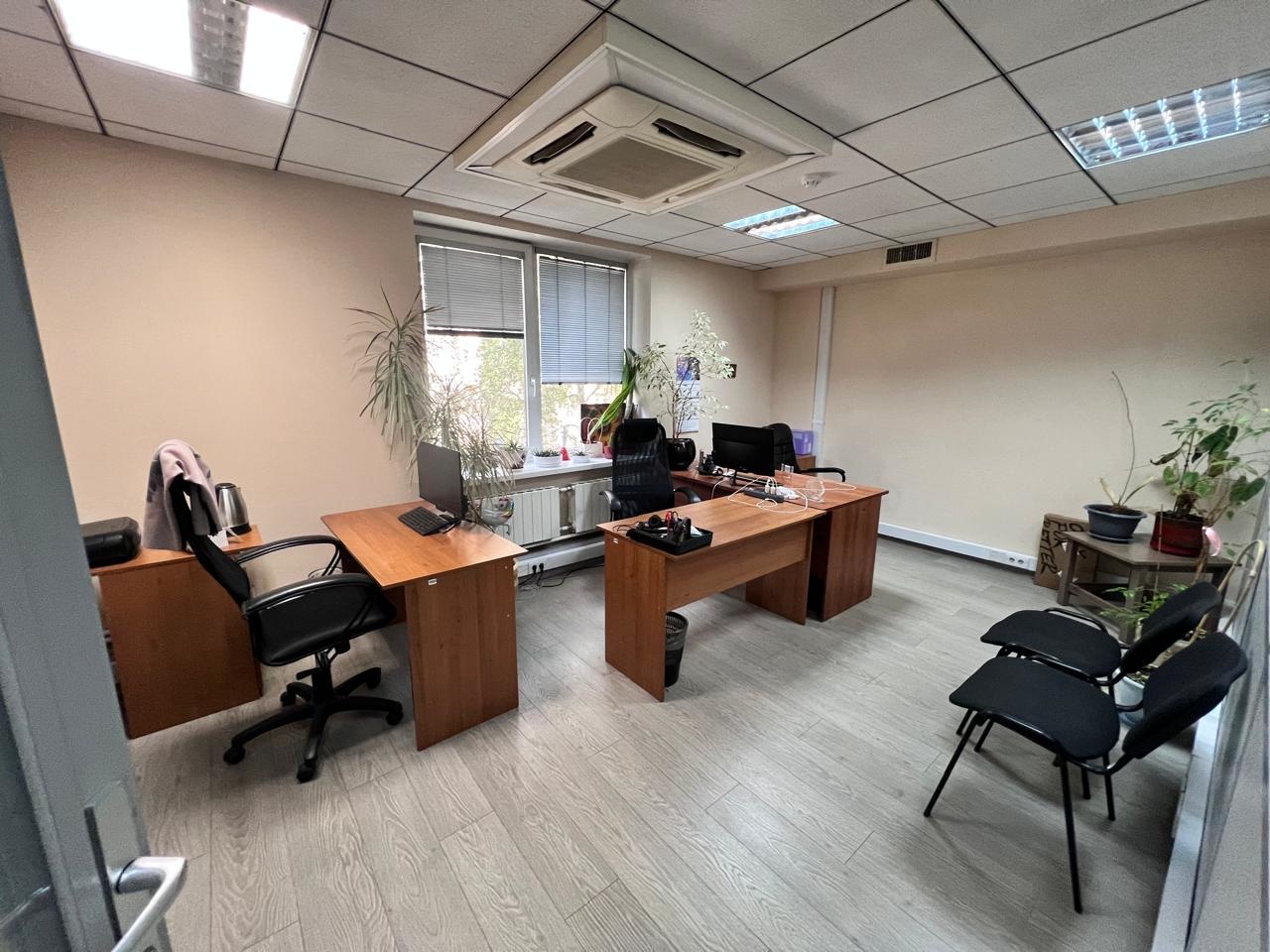 Предлагаем в аренду офис 311 кв.м. в Бизнес Центре класса В

7 минут от метро Октябрьская.
Презентабельная входная группа.
Офис со стандартным ремонтом. 
Круглосуточная охрана.
Доступ 24/7.
Парковка стихийная.



