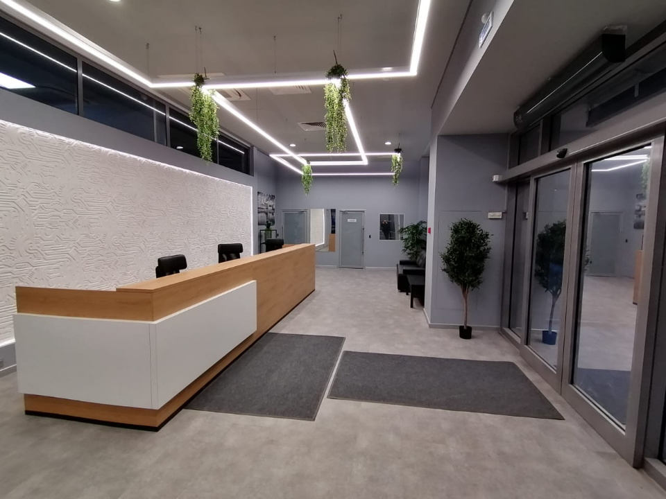 Предлагаем в аренду офисное помещение в бизнес-центра класса B+ 

Общая площадь 161 кв.м.
Высота потолков: 4.5 м. 
Офис с качественной отделкой.
Офис готов к въезду.

Здание реконструировано в 2020 году, полностью функционирует, доступ в здание осуществляется по пропускам.
Панорамные лифты,  централ