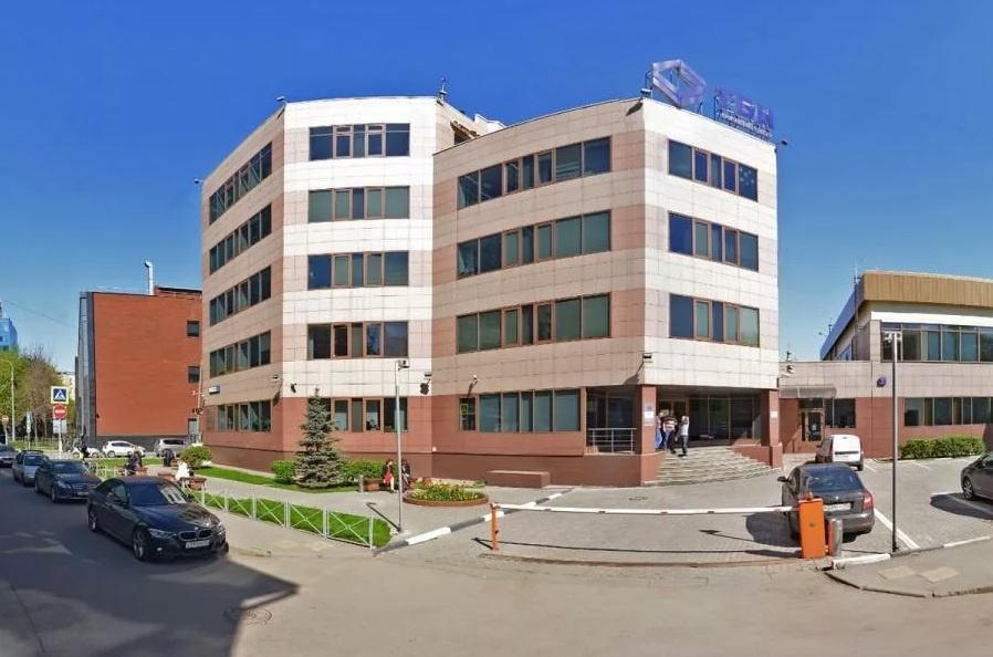 Предлагается в аренду помещение в Бизнес-центре  Летниковская, 5. 
Вентиляция: приточно-вытяжная. 
Кондиционирование: центральное. 
Пожарная сигнализация: спринклерная система. 
Охрана: система видео-наблюдения.
Площадь - 800 м2
Арендная ставка - 28 000 руб. за кв. м в год, налоги - НДС включен.
Г