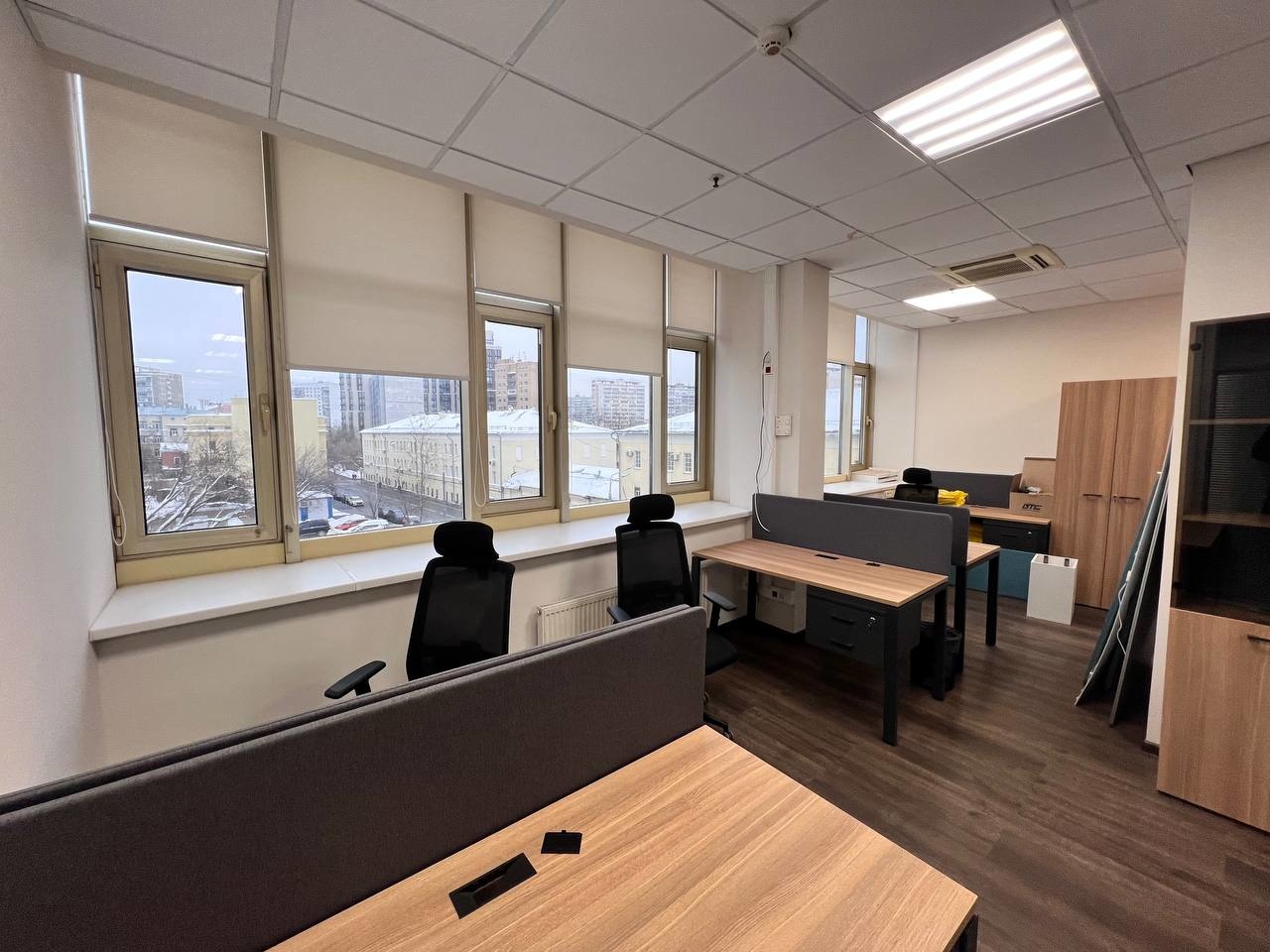 В аренду предлагается офис в Бизнес-центре класса B+ 

Общая площадь 181,5 кв.м.
Планировка - кабинетная, сан узлы в блоке.
4-й этаж.

Бизнес-центра класса B+ 
4 мин. пешком от м.Сухаревская  

Кондиционирование, вентиляция офиса - приточная, спринклерная система пожаротушения. 

Парковка: 25 000 по