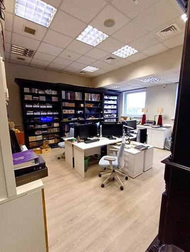 Предлагаем в аренду офисное помещение, в Бизнес Центре класса В+

Общая площадь 110,3 кв. м. 
Планировка смешанная: кабинеты, опен спейс, рецепшен, сан. узл..
С отделкой.
7-й этаж.

Бизнес Центр расположен в 1-й минуте от метро Спортивная. 
Профессиональная управляющая компания. 
Круглосуточная охра