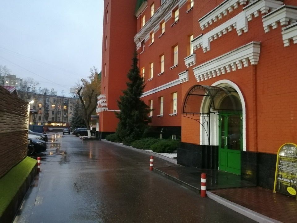 Предлагаем офисный блок 462 кв.м.  
Этаж целиком.
Качественный ремонт. Прямой договор без комиссий и переплат. 
Развитая инфраструктура БЦ, три столовые кафе, банк. 
Арендная ставка включает НДС, коммунальные платежи, эксплуатационные расходы. Дополнительно оплачиваются: затраты за потребленную э/э,