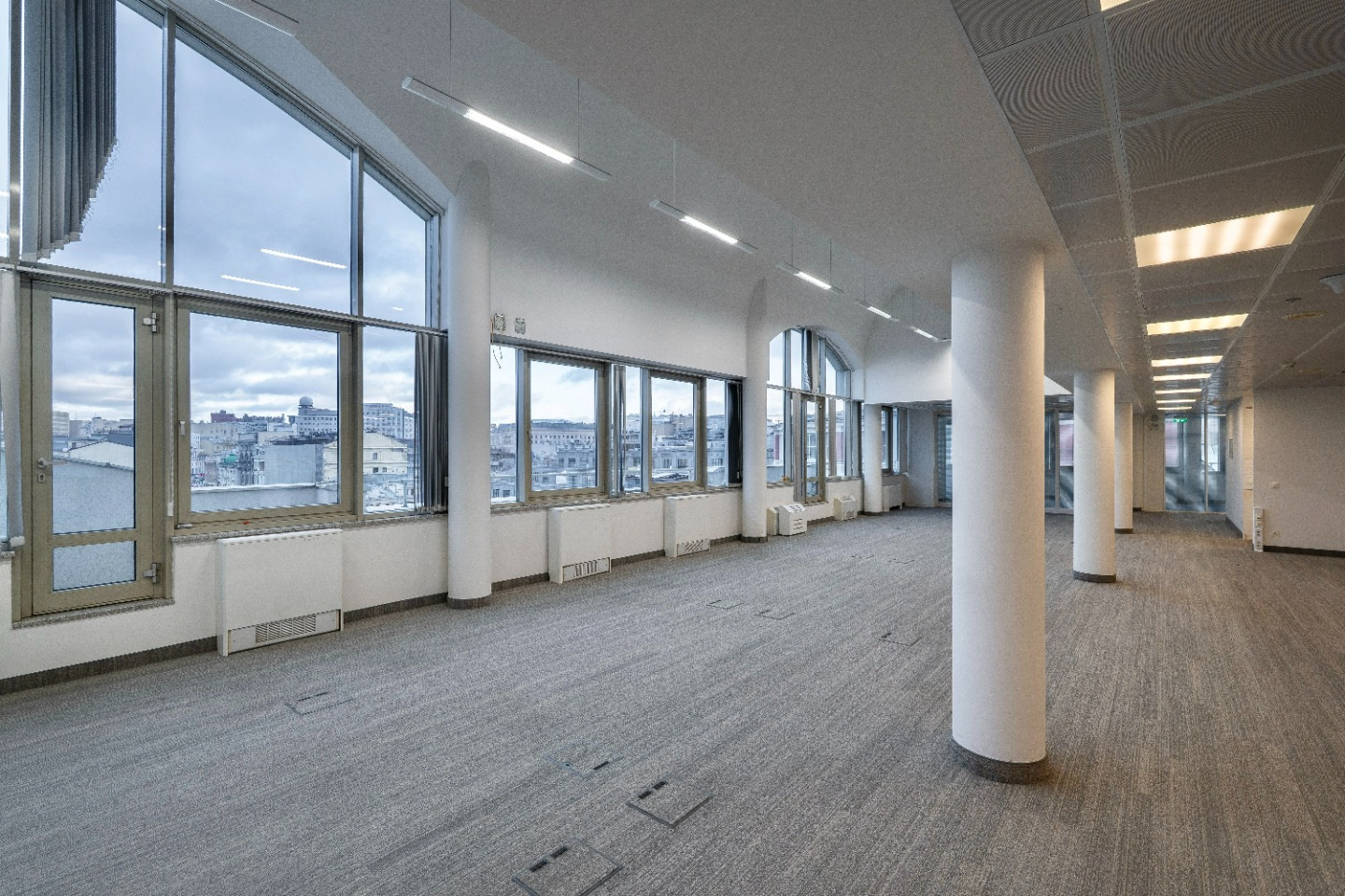 Предлагаем в аренду офис в Бизнес-Центре «Берлинский Дом» класс А

Общая площадь 1 862 кв.м.
Планировка: open space, кабинеты, кухня, сан. узелы
Расположены на 7-8 этажах.

Бизнес-Центр является одним из наиболее знаковых бизнес-центров класса «А» города Москвы.

Вентиляция: приточно-вытяжная. 
Конд