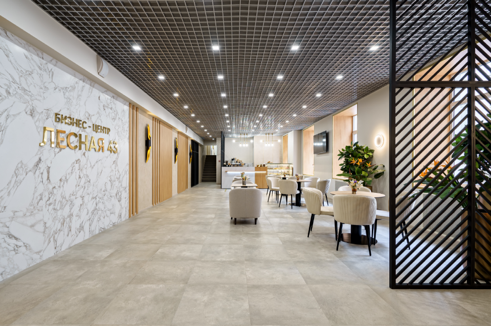 Предлагаем офис 1 465 кв.м. в БЦ Лесная 43 класса Б+. 

Планировка смешанная.

Вентиляция: Приточно-вытяжная
Кондиционирование: Центральное 

В пешей доступности от станции м. Белорусская, м. Менделеевская, м. Новослободская. 
Охрана, круглосуточное видеонаблюдение, сигнализация. 

40 000  рублей 