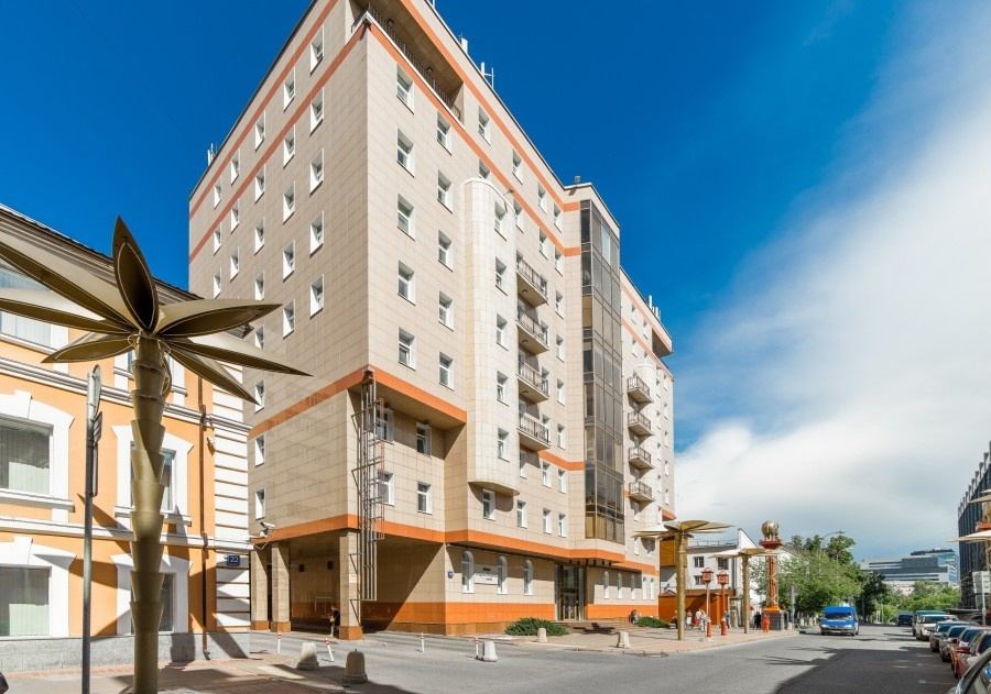 Предлагается в аренду офис 380 кв.м. в Бизнес Центр Золотой век. 
Удобная транспортная доступность с Ленинградского проспекта, и ТТК. Хорошее соотношение качества офисов и цены.

Возможно деление на блоки: 
Планировка: кабинетная (сан узел, кухня и серверная). 
Отделка: офисная отделка. 
Вентиляци